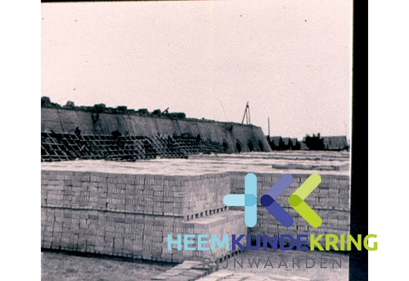 Vliegenwaard 1965 F00002595